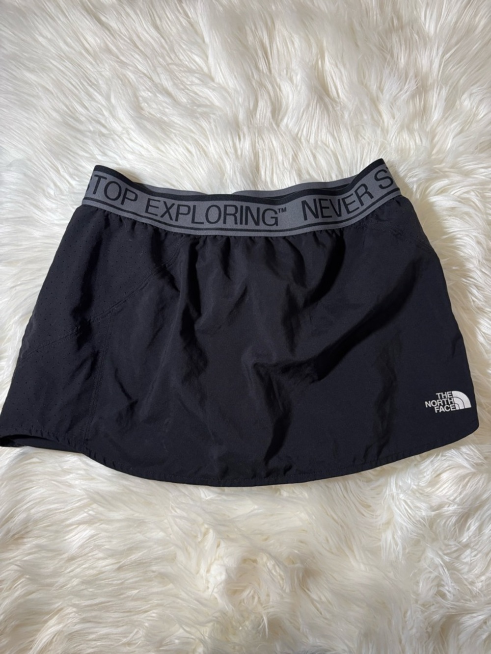 The North Face Black Elastic Logo-Waist Skort